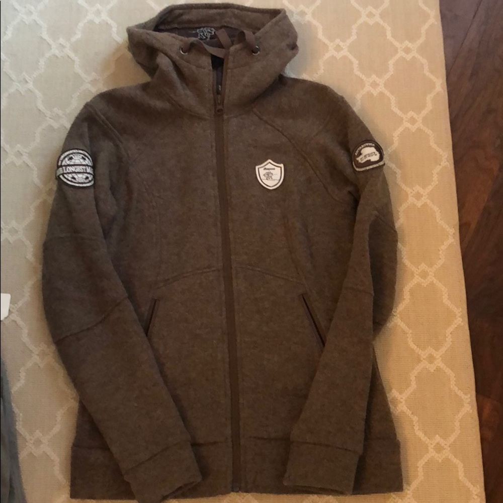 Bergen’s zip wool fleece